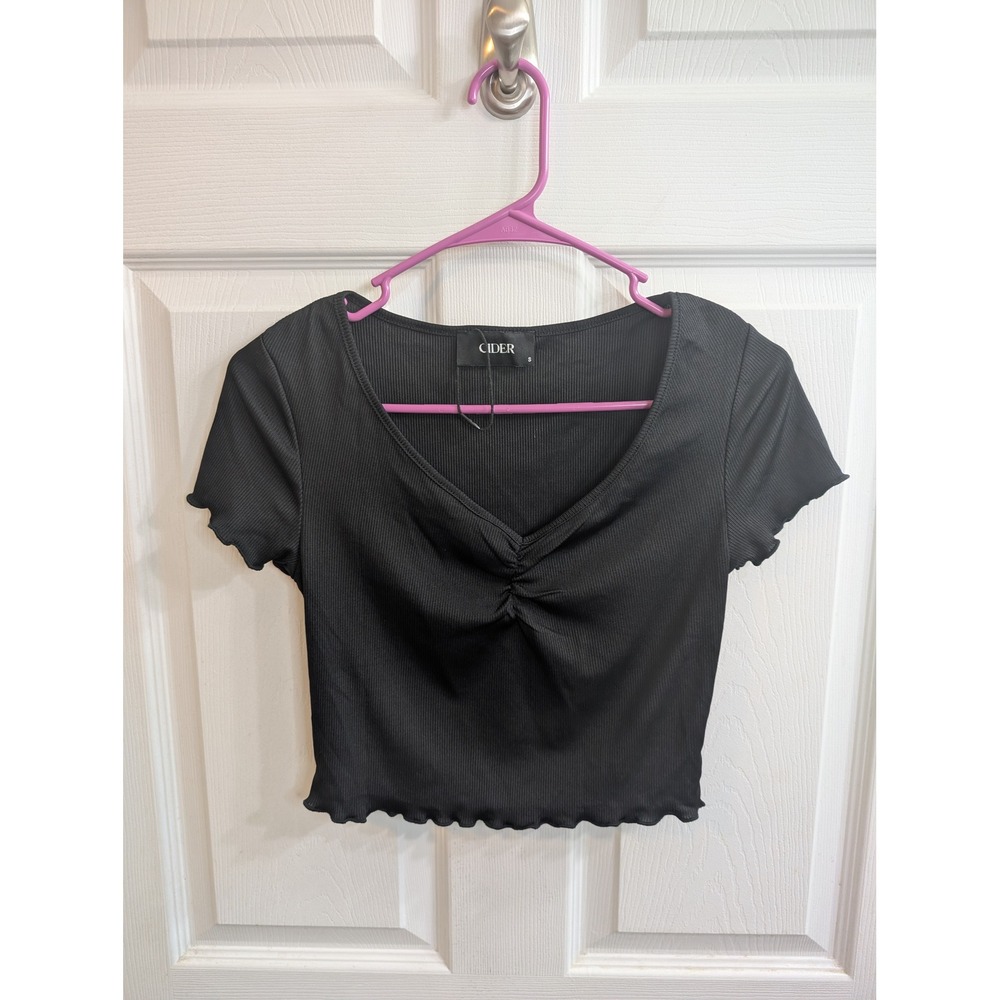 Cider Crop Top Womens Black Ruched V-Neck Ribbed Lettuce Hem NWT - Size S
